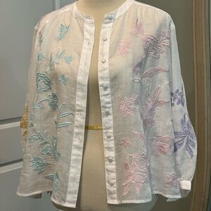 JOHNNY WAS TOP. Size S. Gorgeous White w multi-colored embroidery. NEVER WORN!
